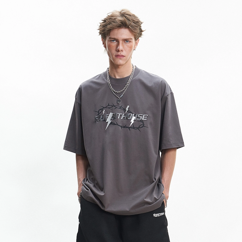 Rabbit House t T