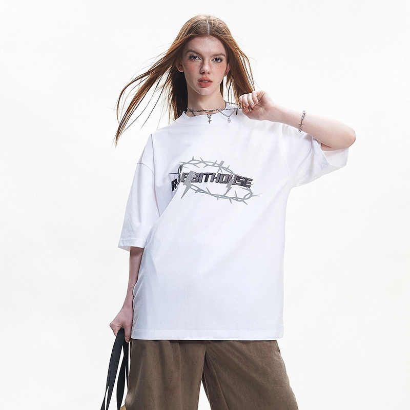 Rabbit House t T
