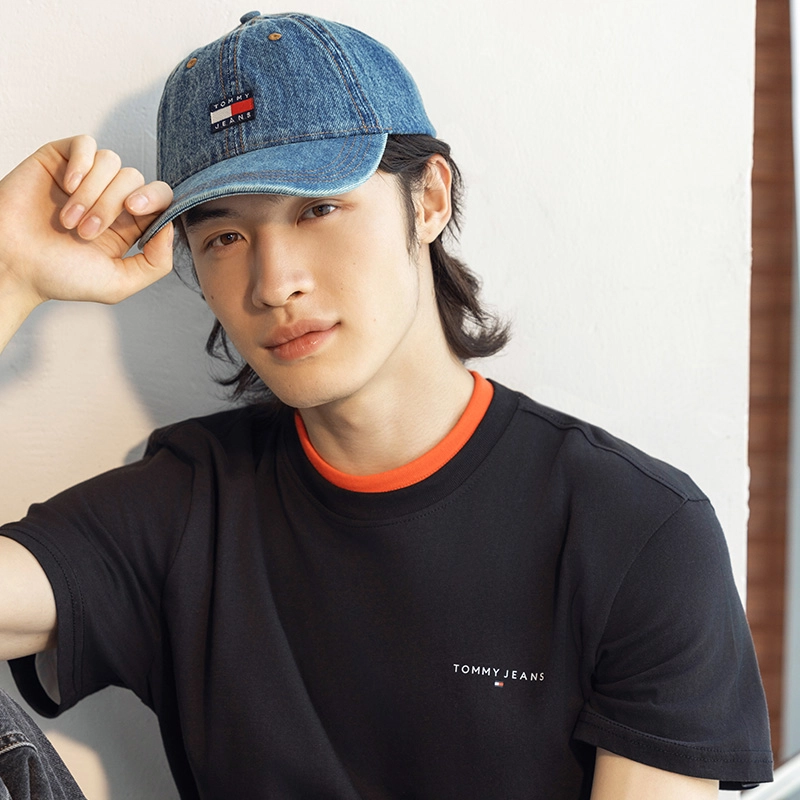 Tommy Hilfiger T