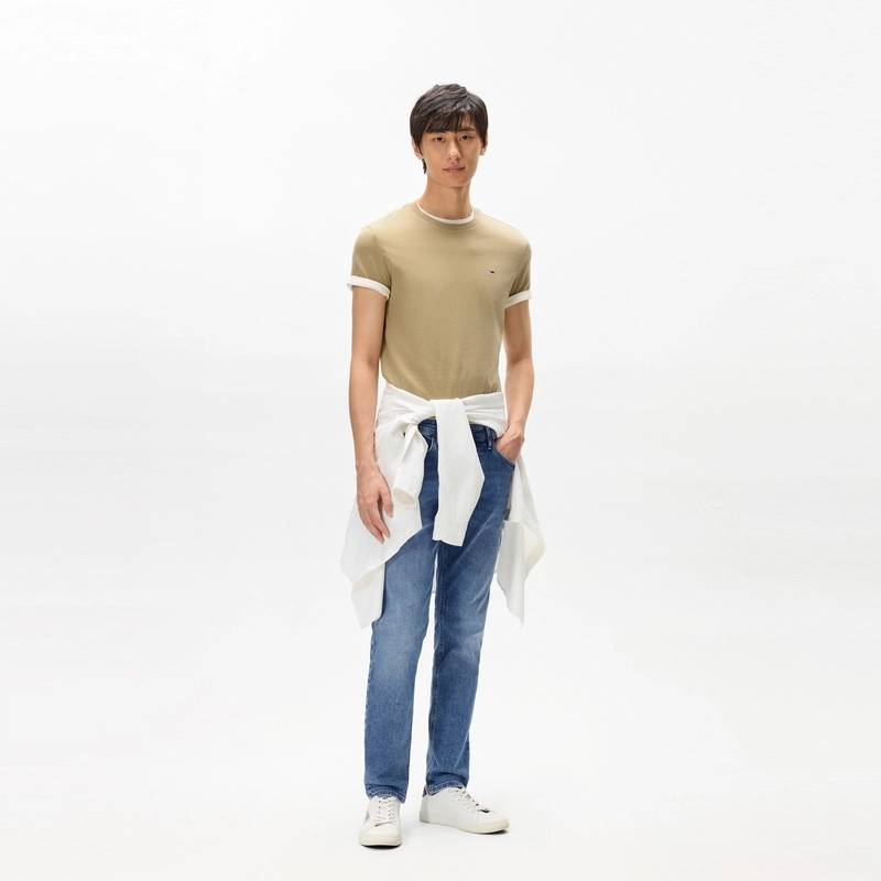 Tommy Hilfiger T