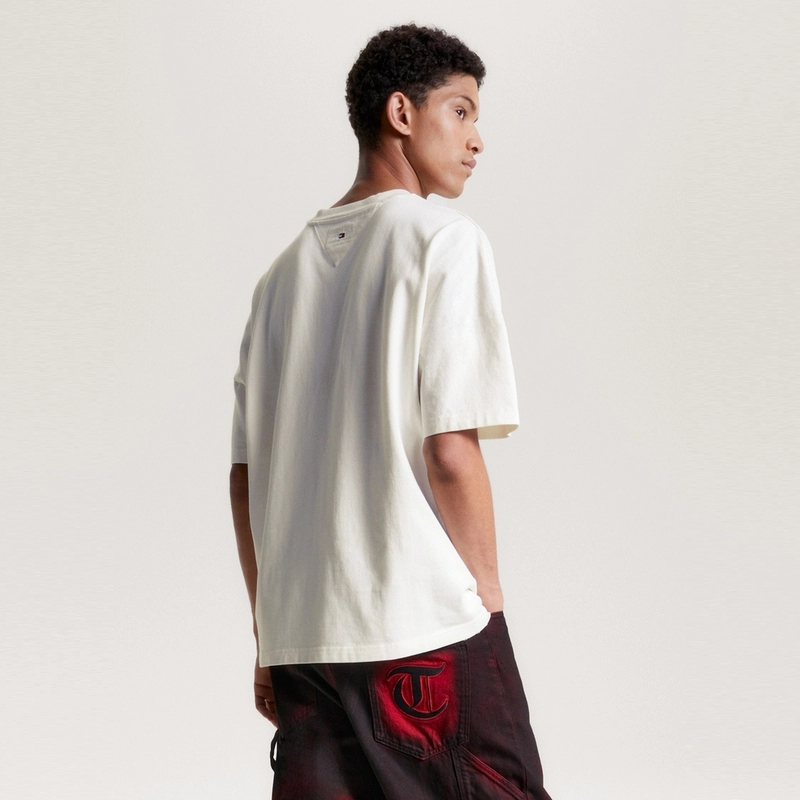 Tommy Hilfiger logo T