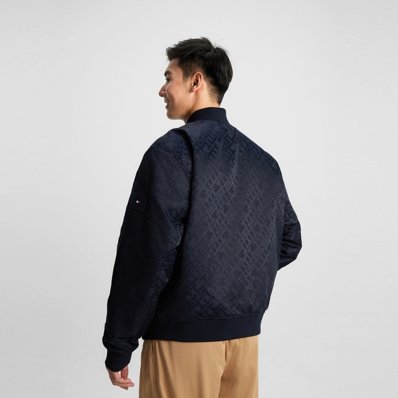Tommy Hilfiger lOGO