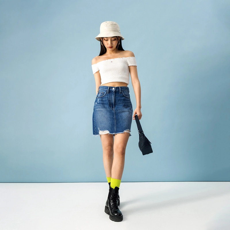 Tommy Hilfiger T