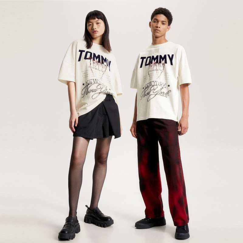 Tommy Hilfiger logo T