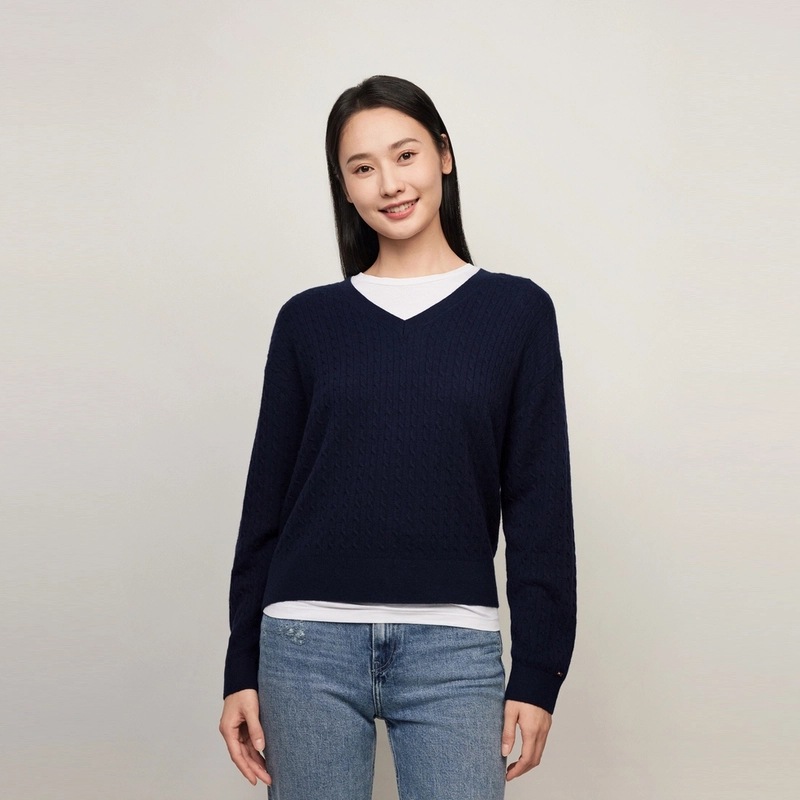 Tommy Hilfiger V