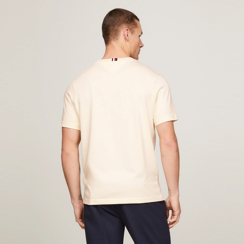 Tommy Hilfiger T