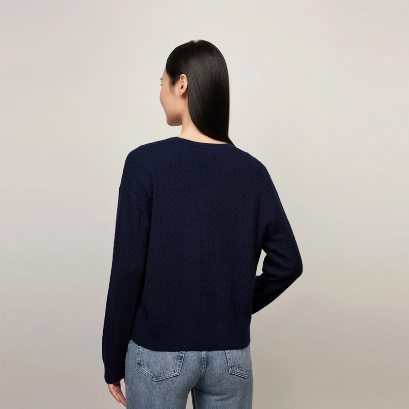 Tommy Hilfiger V