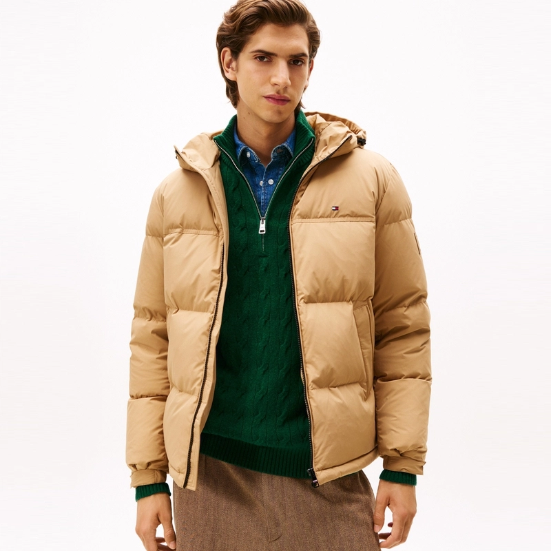 Tommy Hilfiger