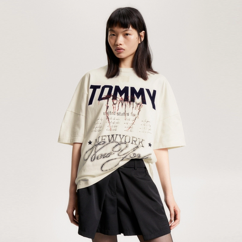Tommy Hilfiger logo T