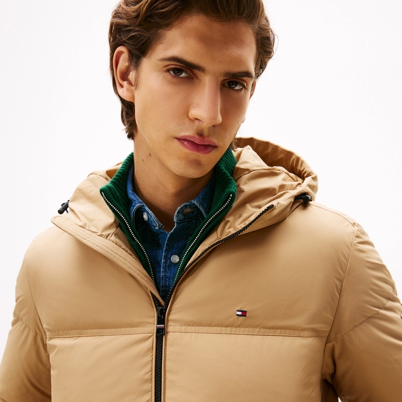 Tommy Hilfiger