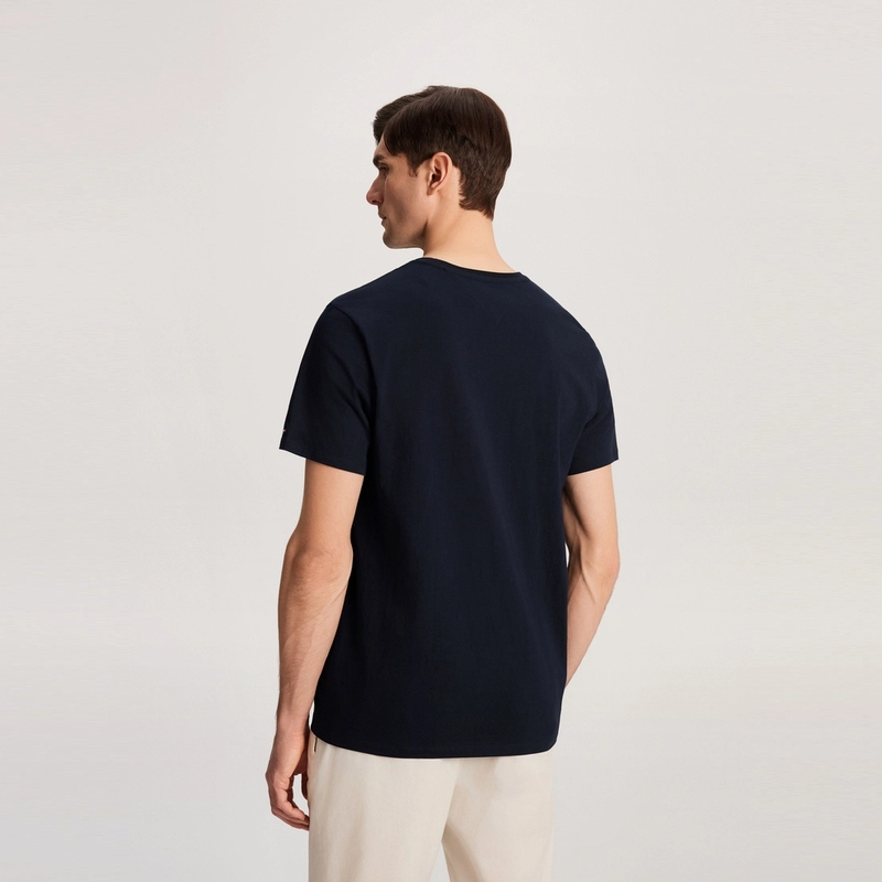 Tommy Hilfiger T