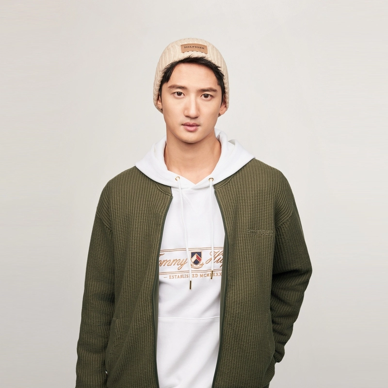 Tommy Hilfiger