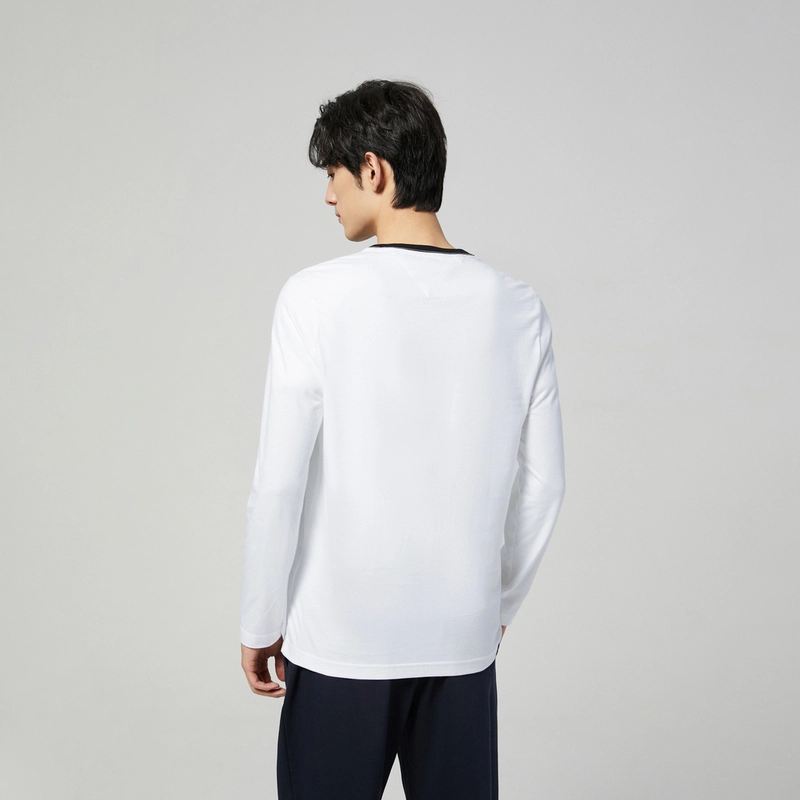 Tommy Hilfiger T