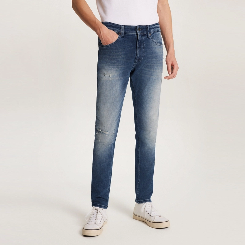 Tommy Hilfiger
