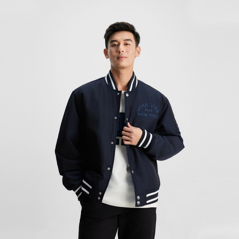 Tommy Hilfiger lOGO