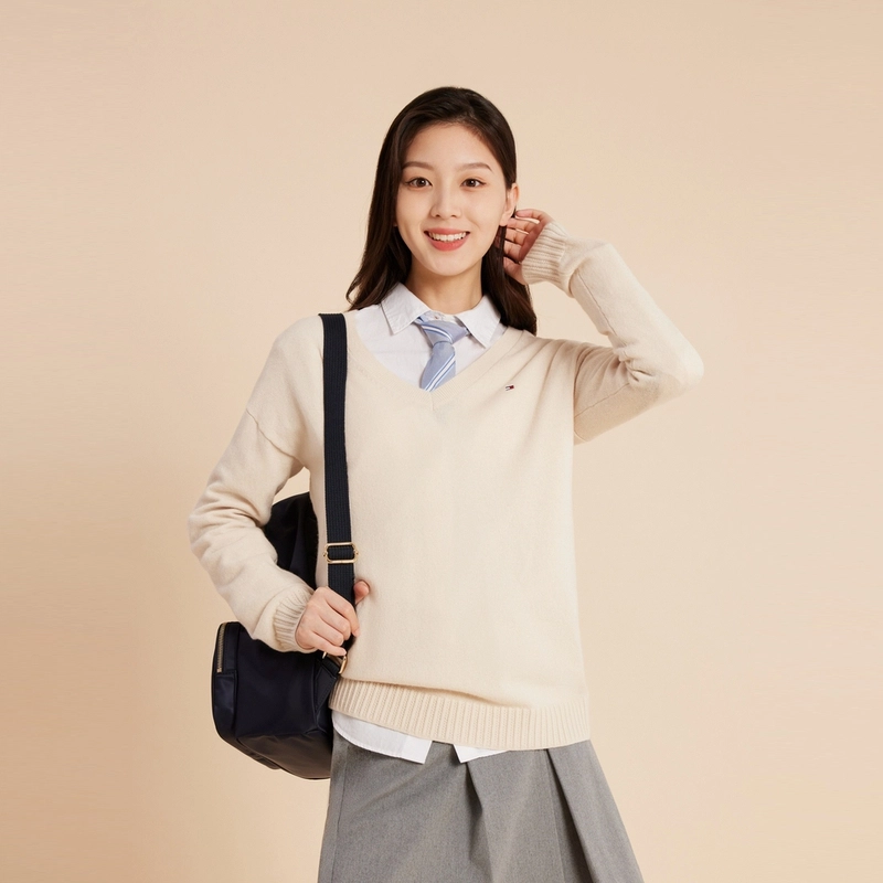Tommy Hilfiger V