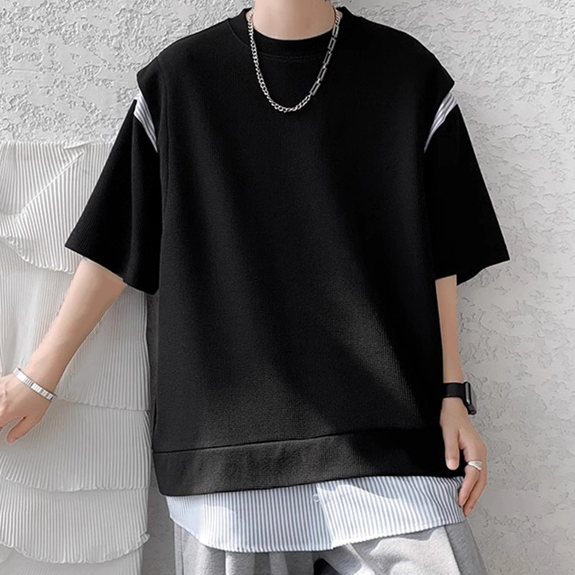 Double dealer T