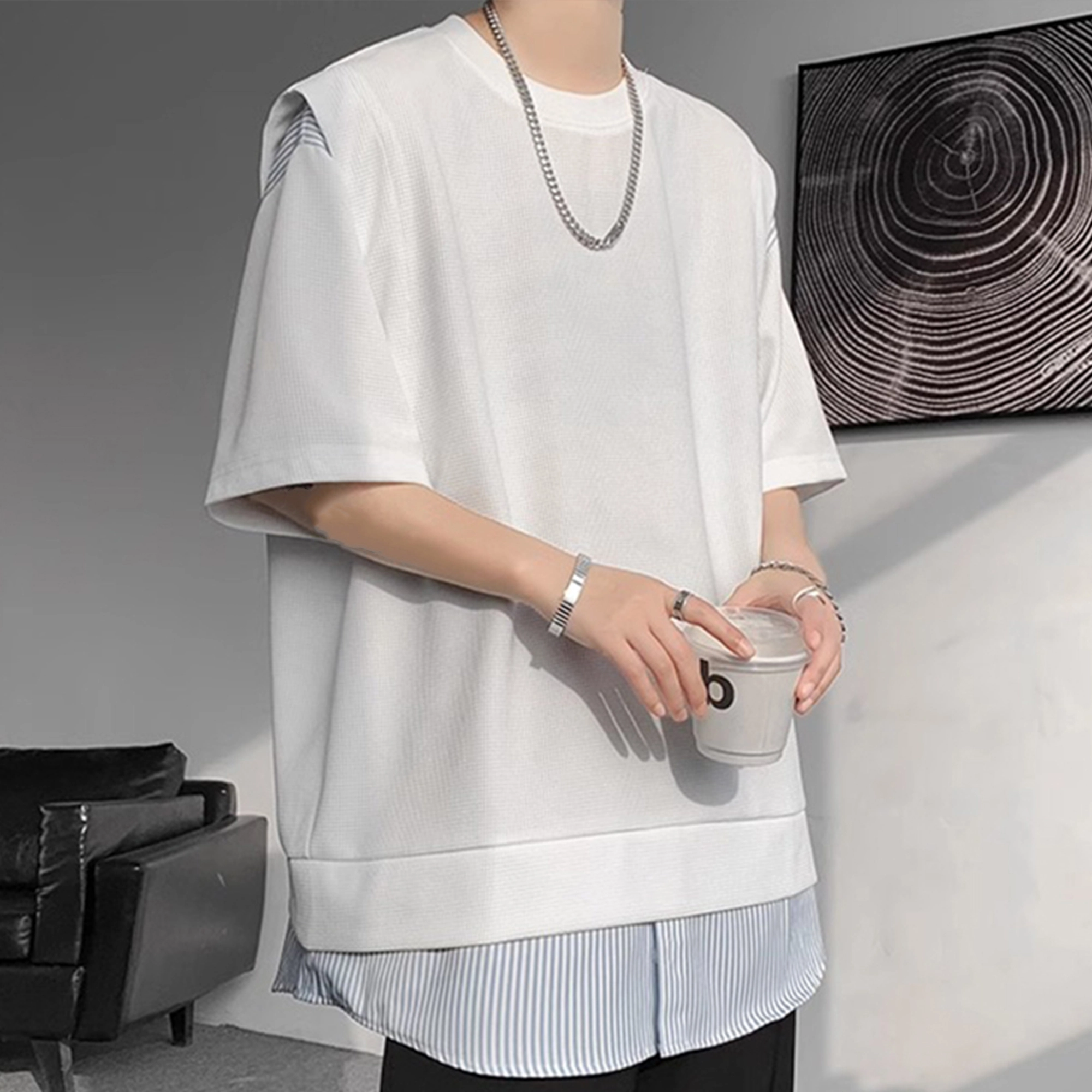 Double dealer T