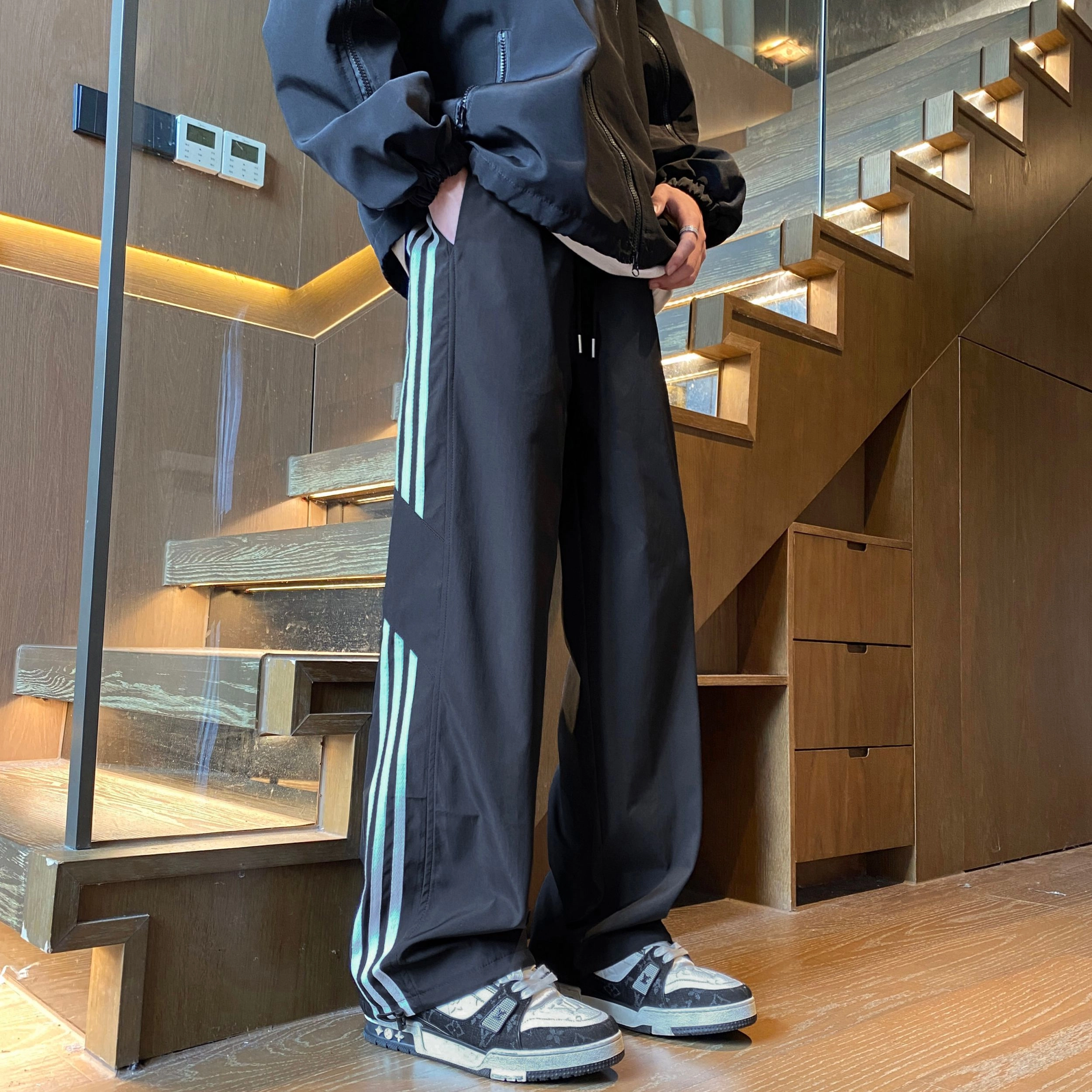 美式复古高街侧边拼接撞色三条杠条纹织带户外机能防风防水登山冲锋运动裤抽绳直筒阔腿垂感宽松百搭潮流痞帅拖地休闲裤 男女同款