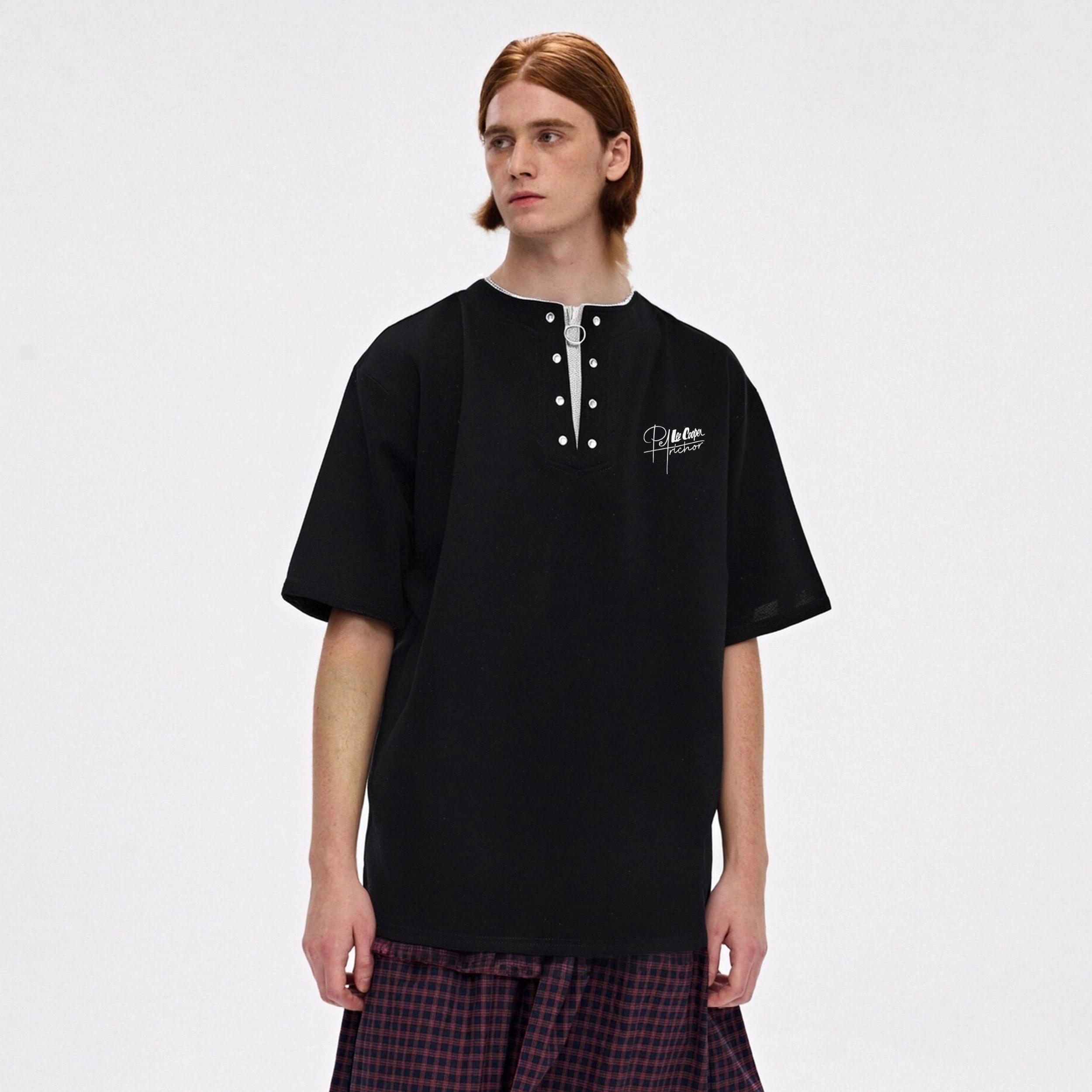 Lee Cooper T