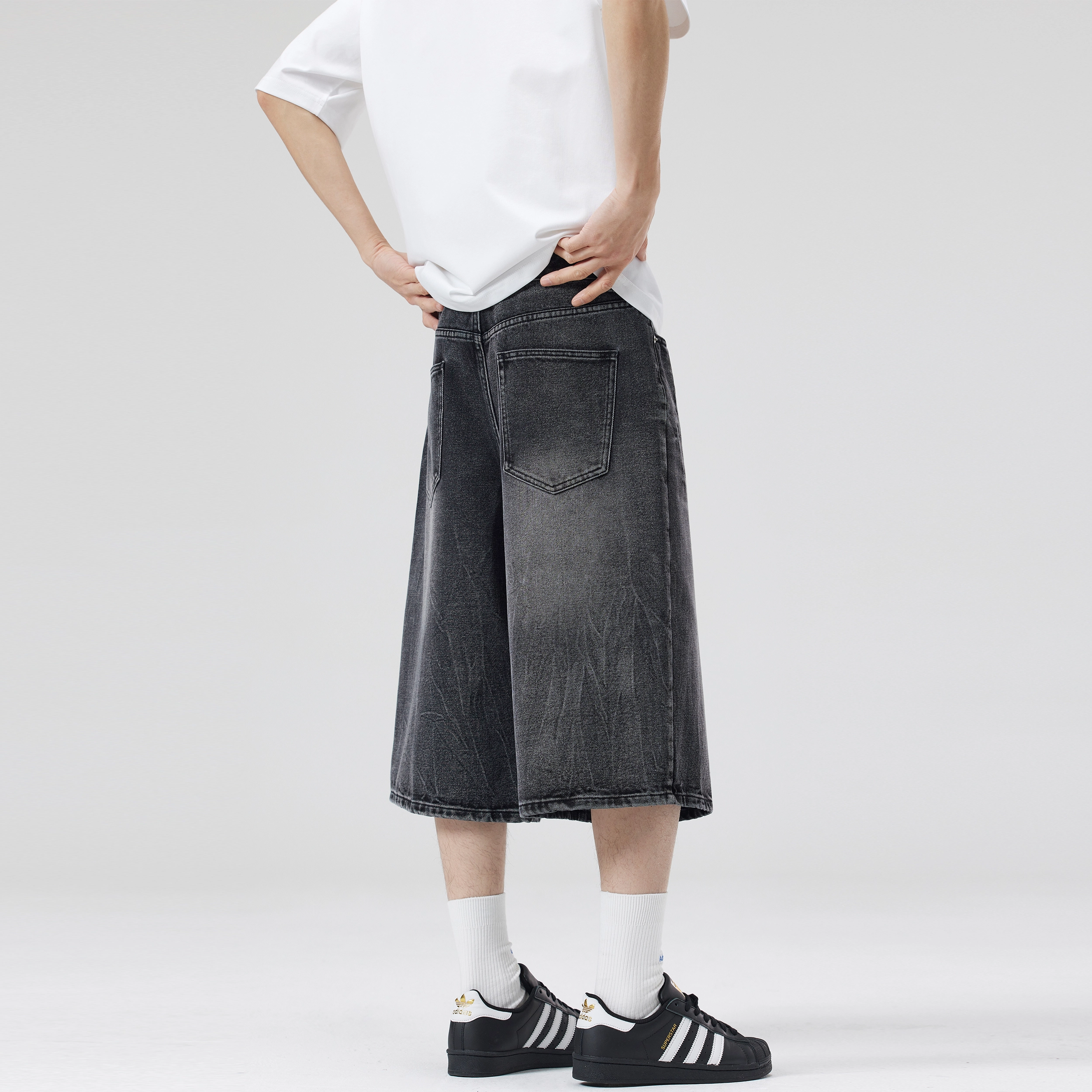 Lee Cooper