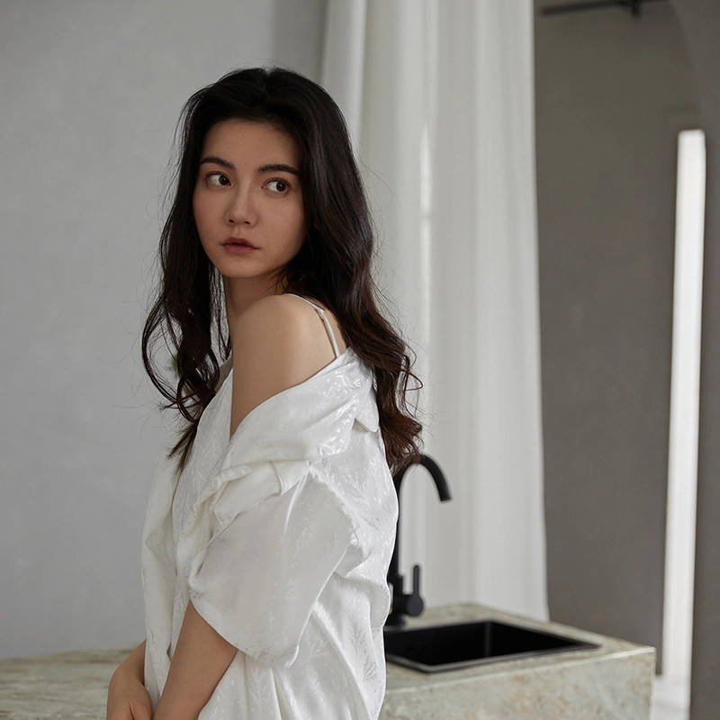俏薇妮 凉感纯色简约白月光高级感冰丝吊带短袖长裤三件套家居服薄款实用可外穿睡衣套装 女款 白色