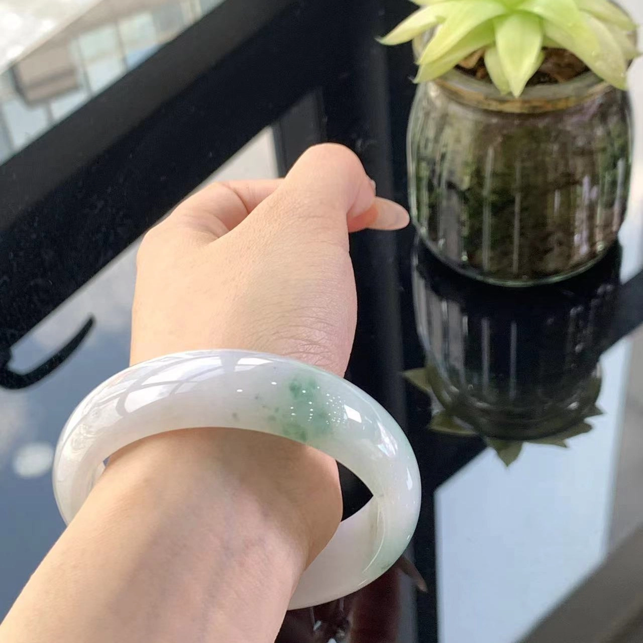 翠亨祥 新中式 温润 国潮国风正圈 宽版糯化飘点点阳花 糯冰 翡翠手镯 女款