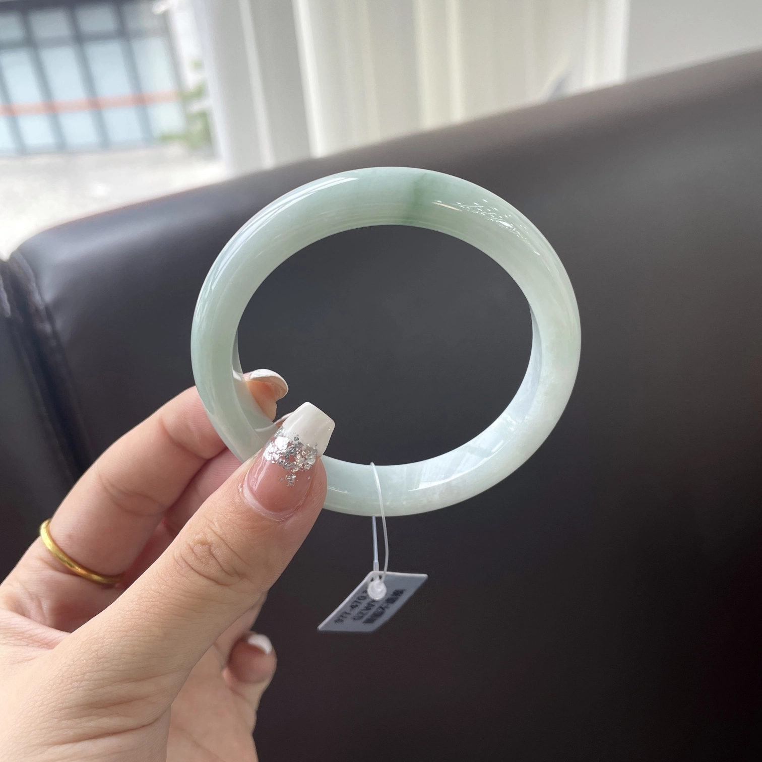 翠亨祥 新中式优雅气质款正圈细糯晴底一抹绿 糯种 翡翠手镯 女