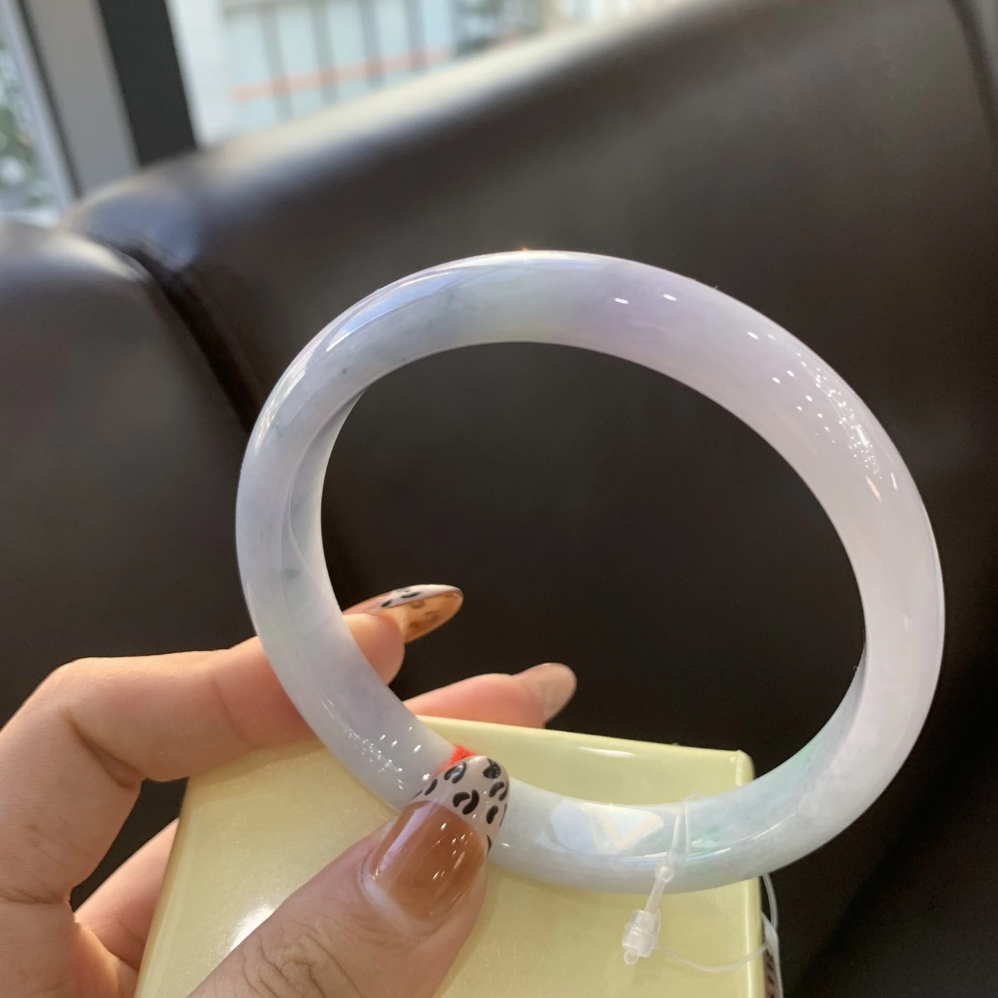翠亨祥 糯化春彩气质优雅大圈口 糯种 翡翠手镯 女款