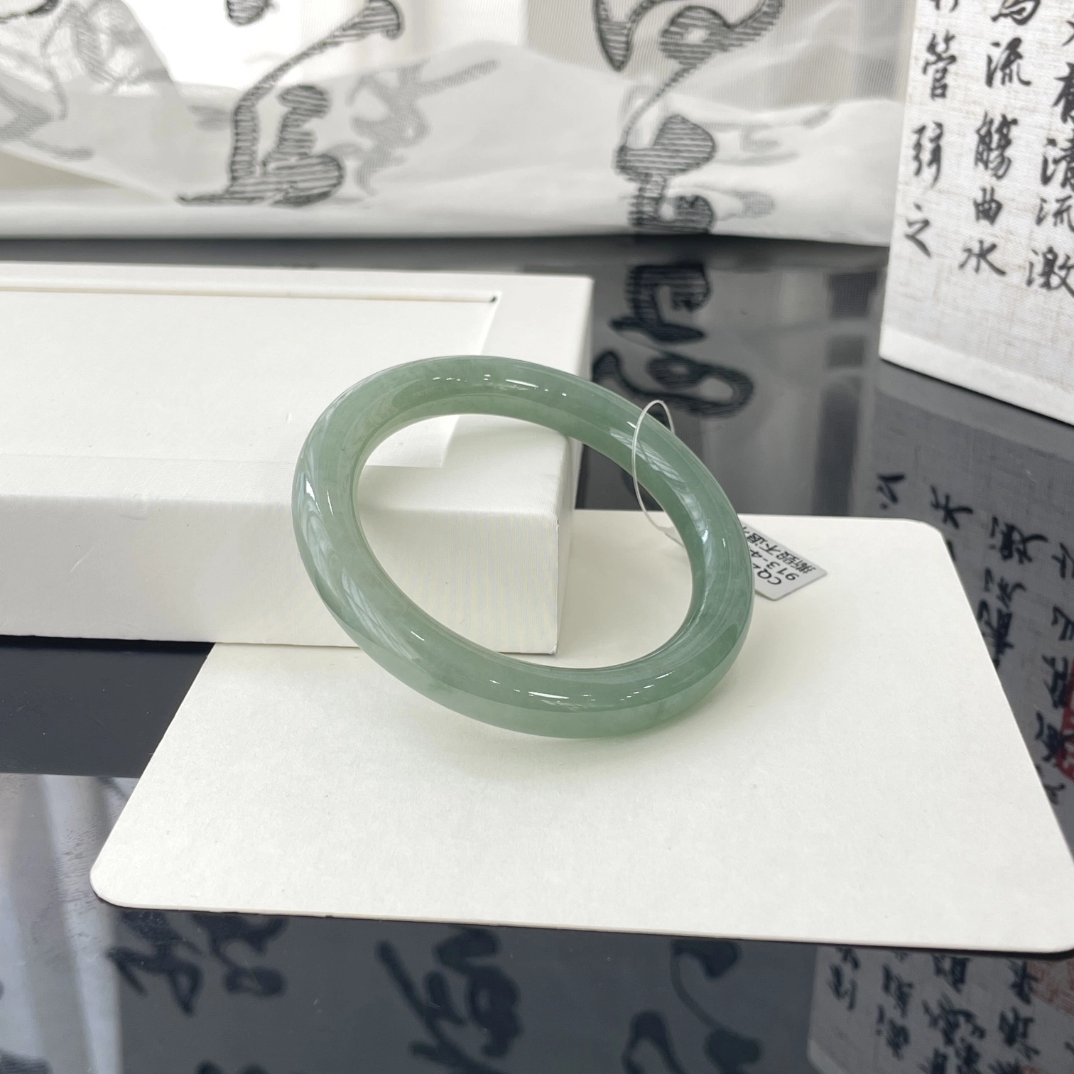 翠亨祥 新中式 温润气质 高级翡翠正圈 胶湖水绿半山水 糯冰 手镯 女款