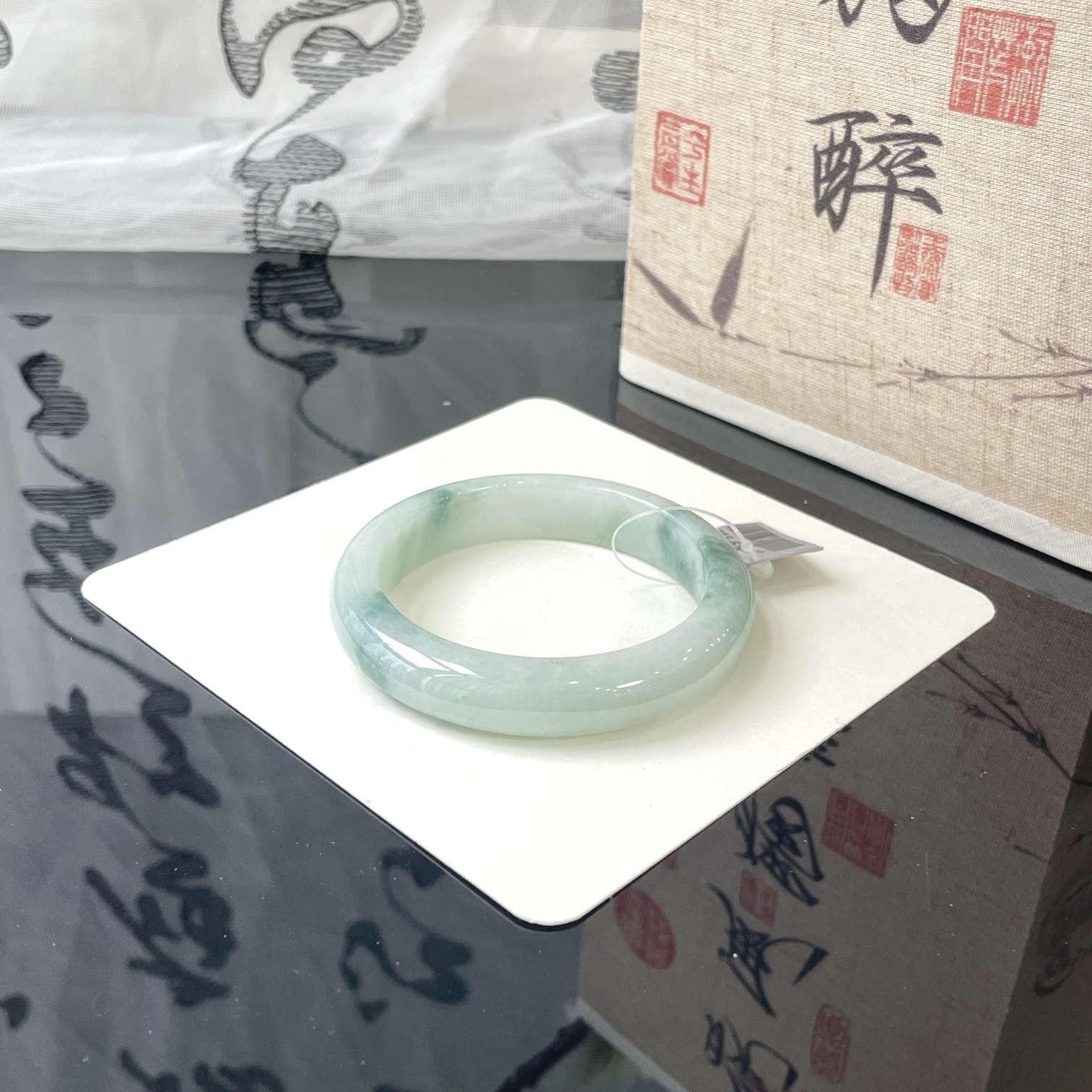 翠亨祥 正圈 细糯飘绿花新中式 优雅气质款 糯种 翡翠手镯 女款