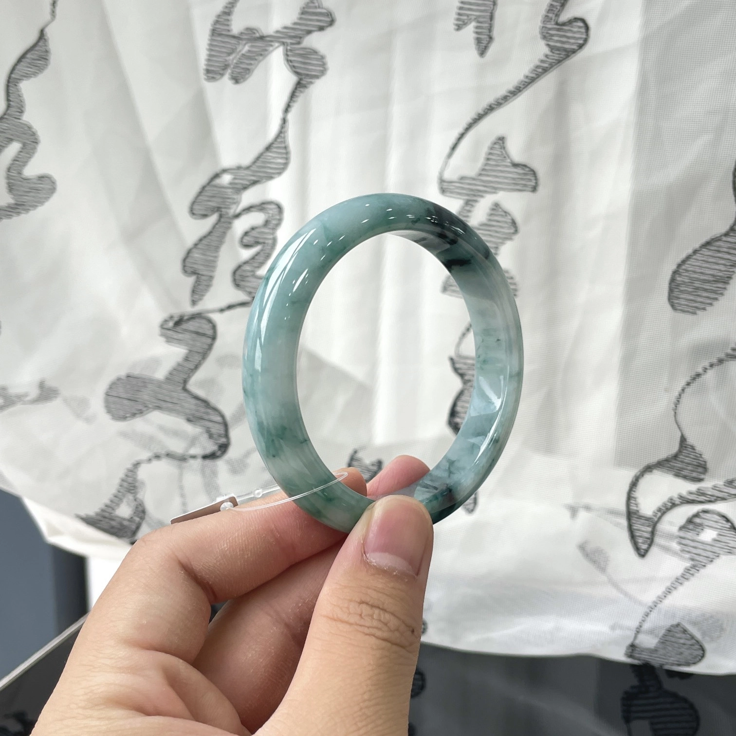 翠亨祥 正圈 糯化蓝底飘满圈绿花洒乌鸡 新中式 大圈口 国潮国风 糯种 翡翠手镯 女款