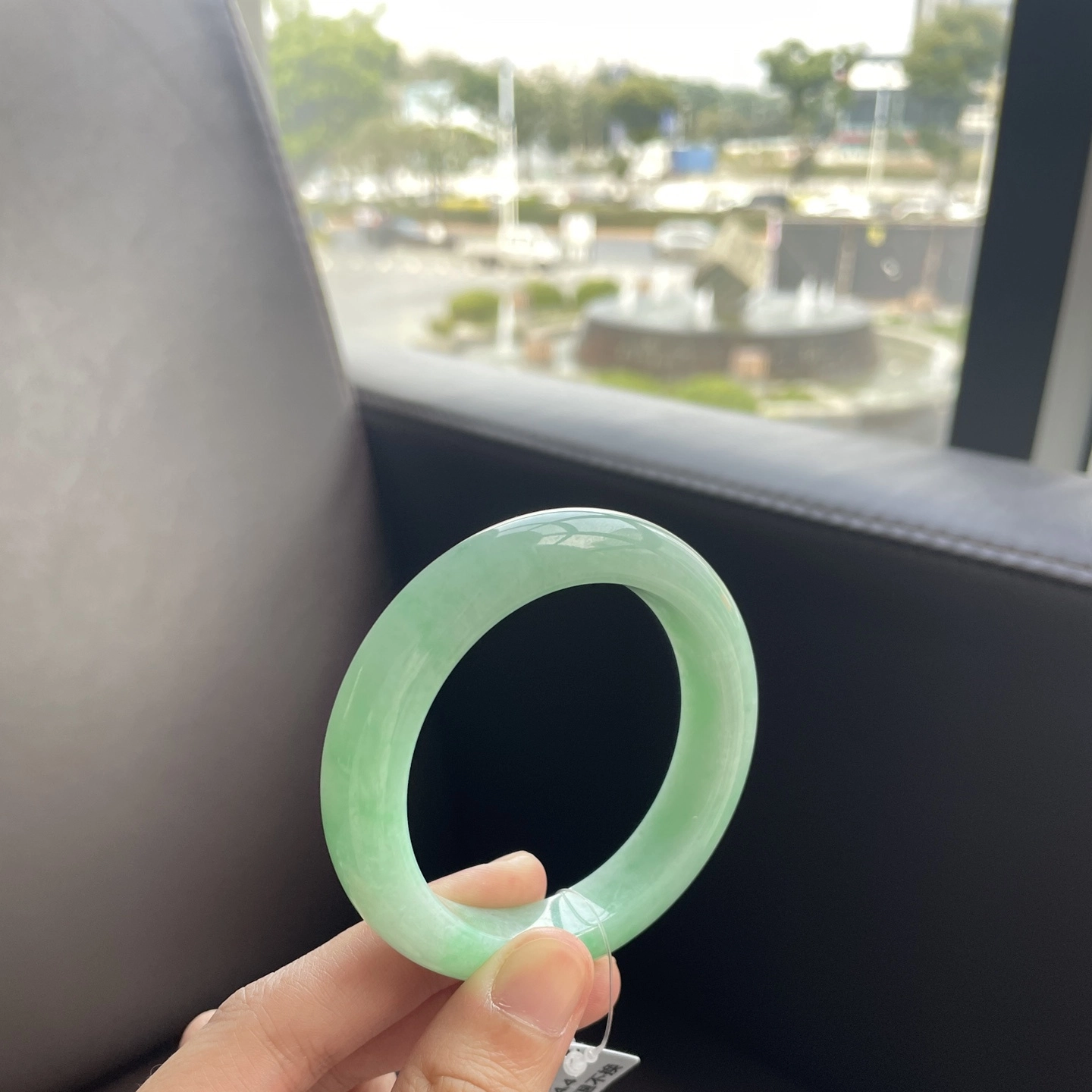 翠亨祥 精致优雅果绿 糯种 翡翠手镯 女款