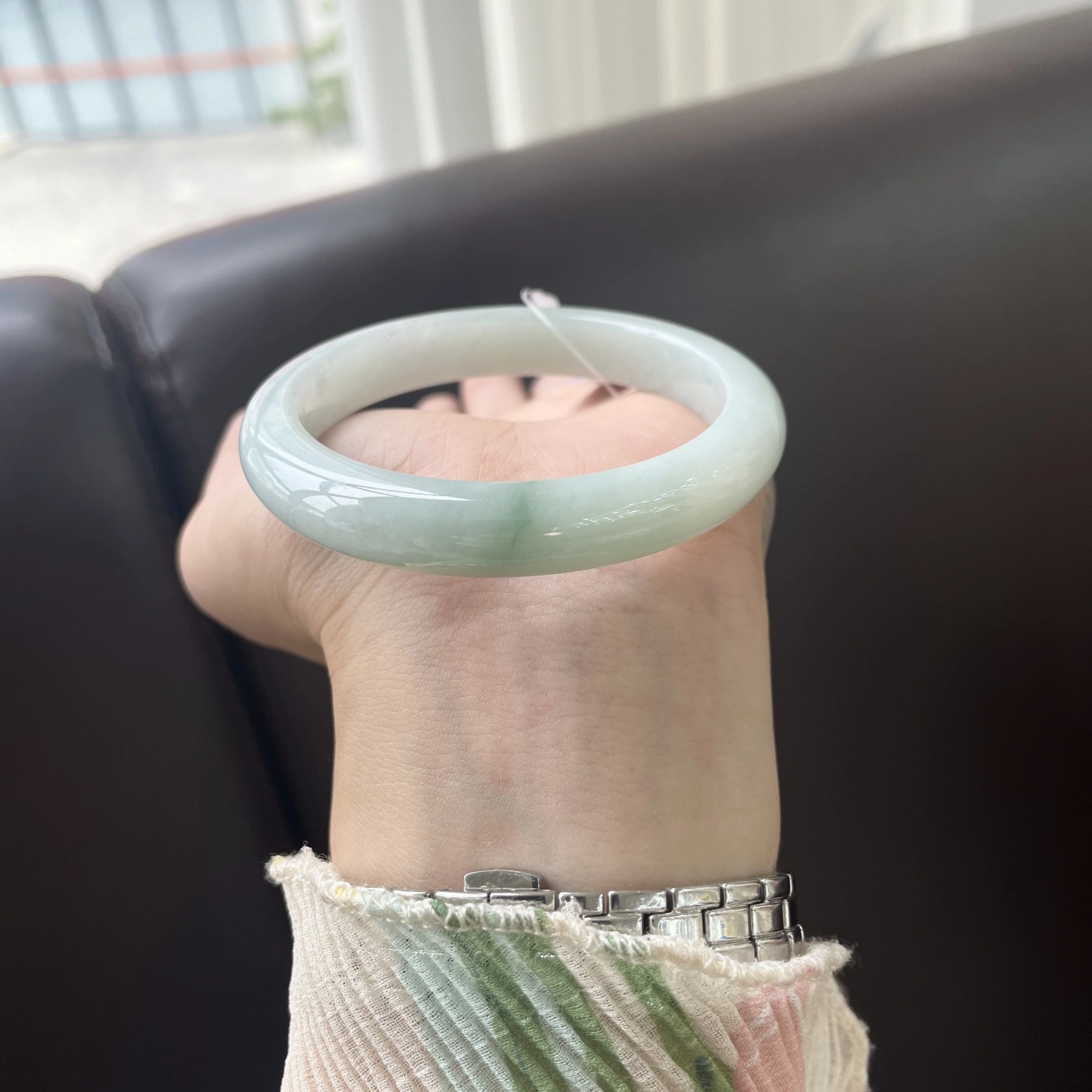 翠亨祥 新中式优雅气质款正圈细糯晴底一抹绿 糯种 翡翠手镯 女