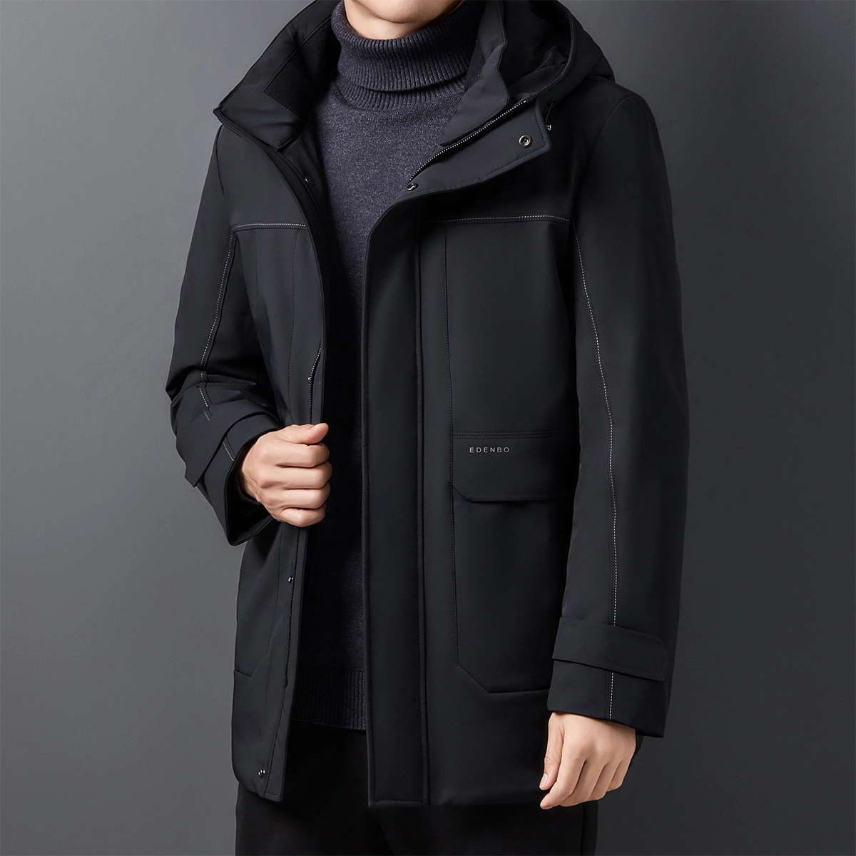 爱登堡 拉链连帽拼接剪裁中长款羽绒服 男款 黑色