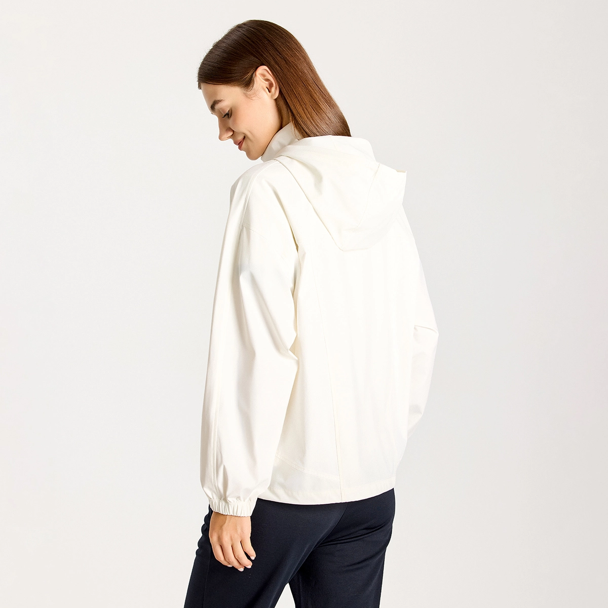 Elle Active