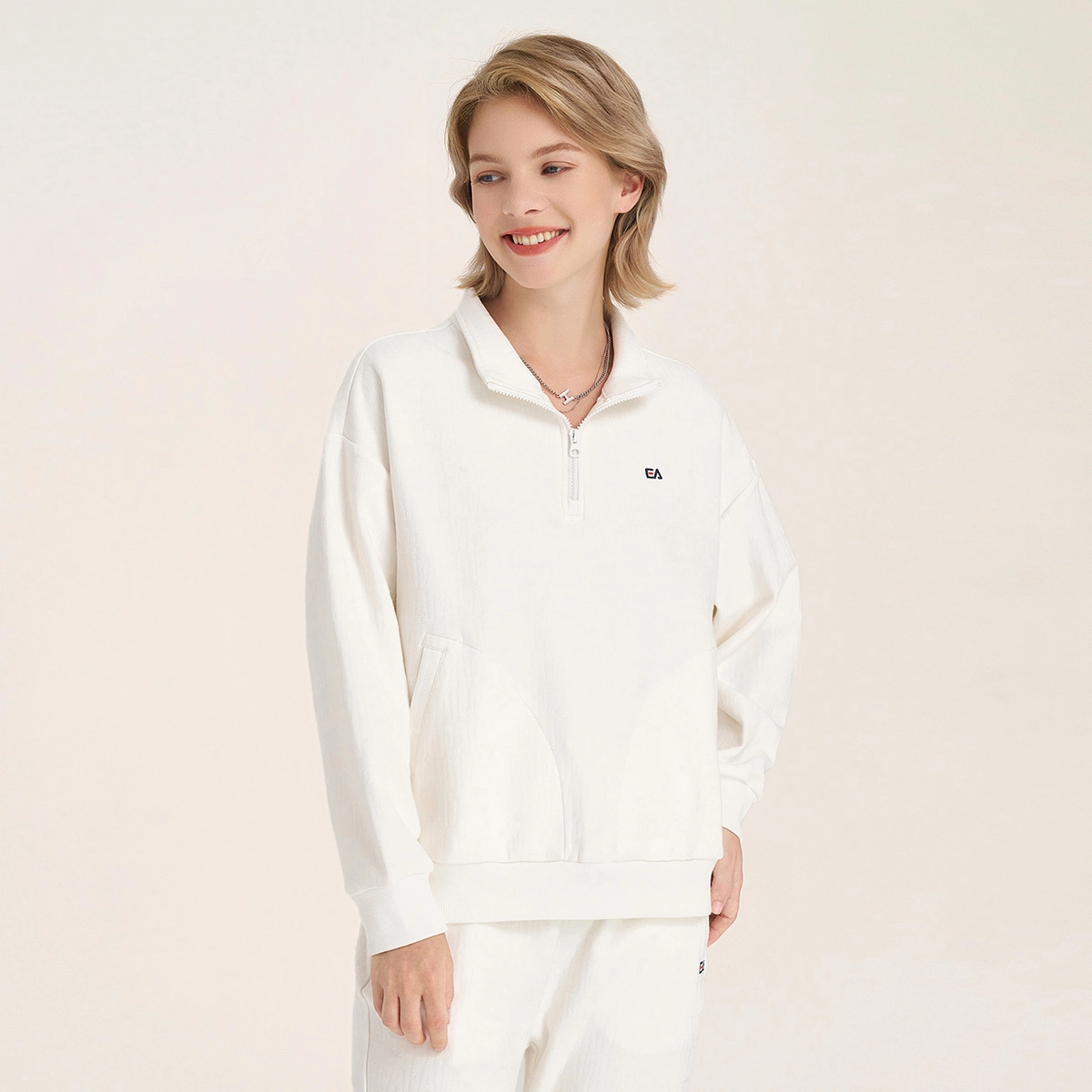Elle Active