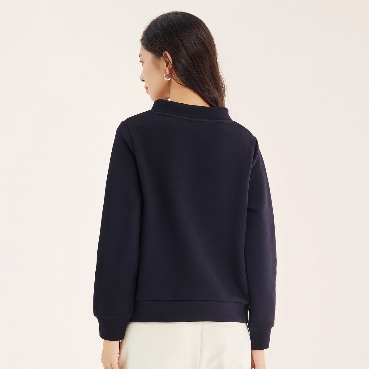 Elle Active