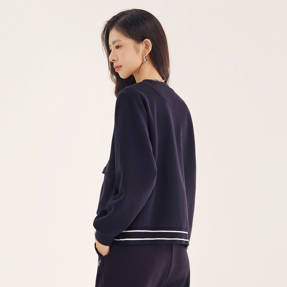 Elle Active