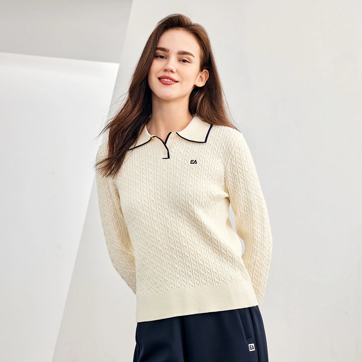 Elle Active