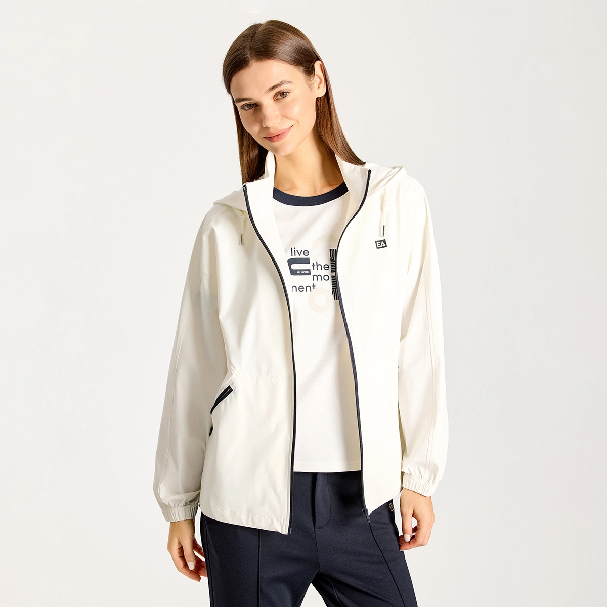 Elle Active