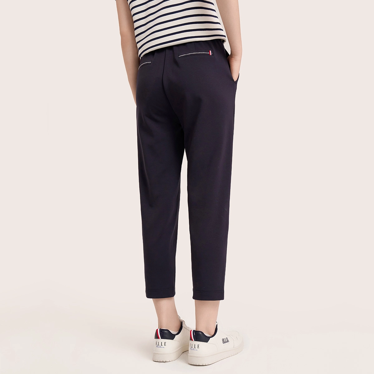 Elle Active