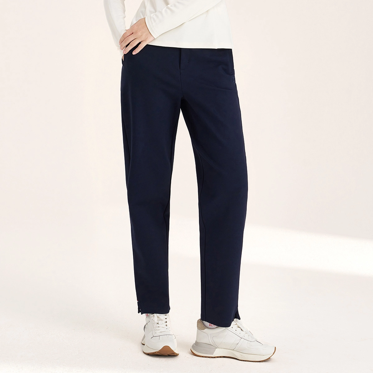 Elle Active