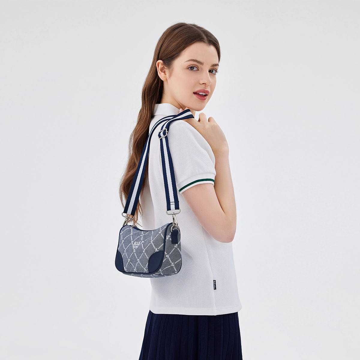 ELLE Active