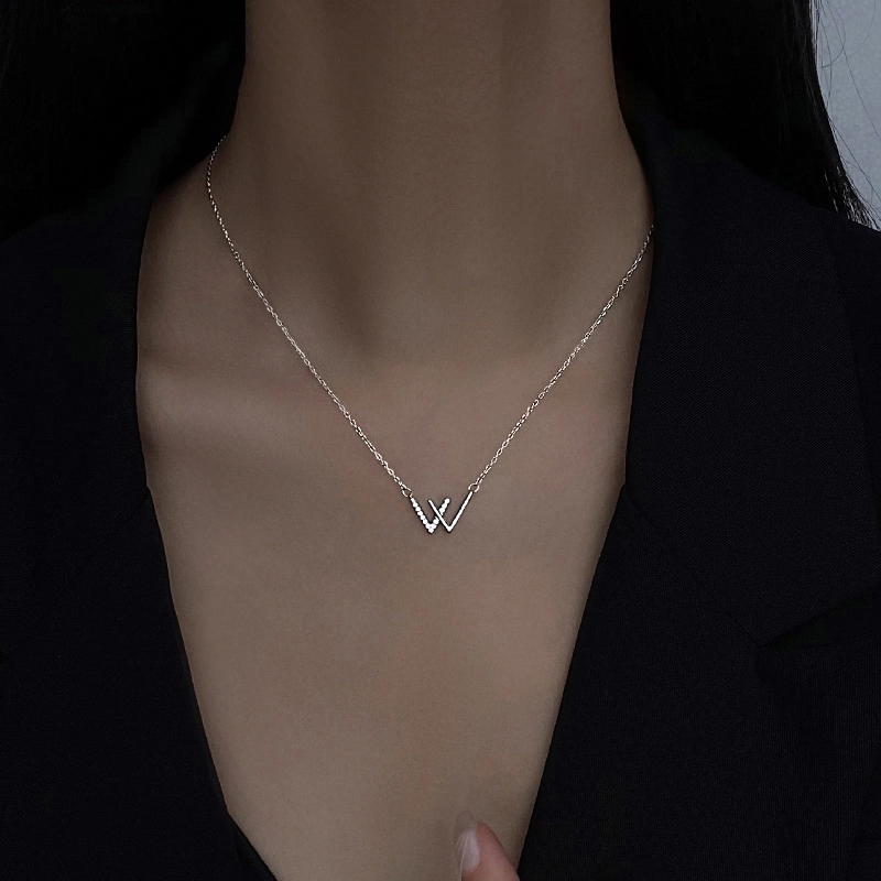 V 925 999
