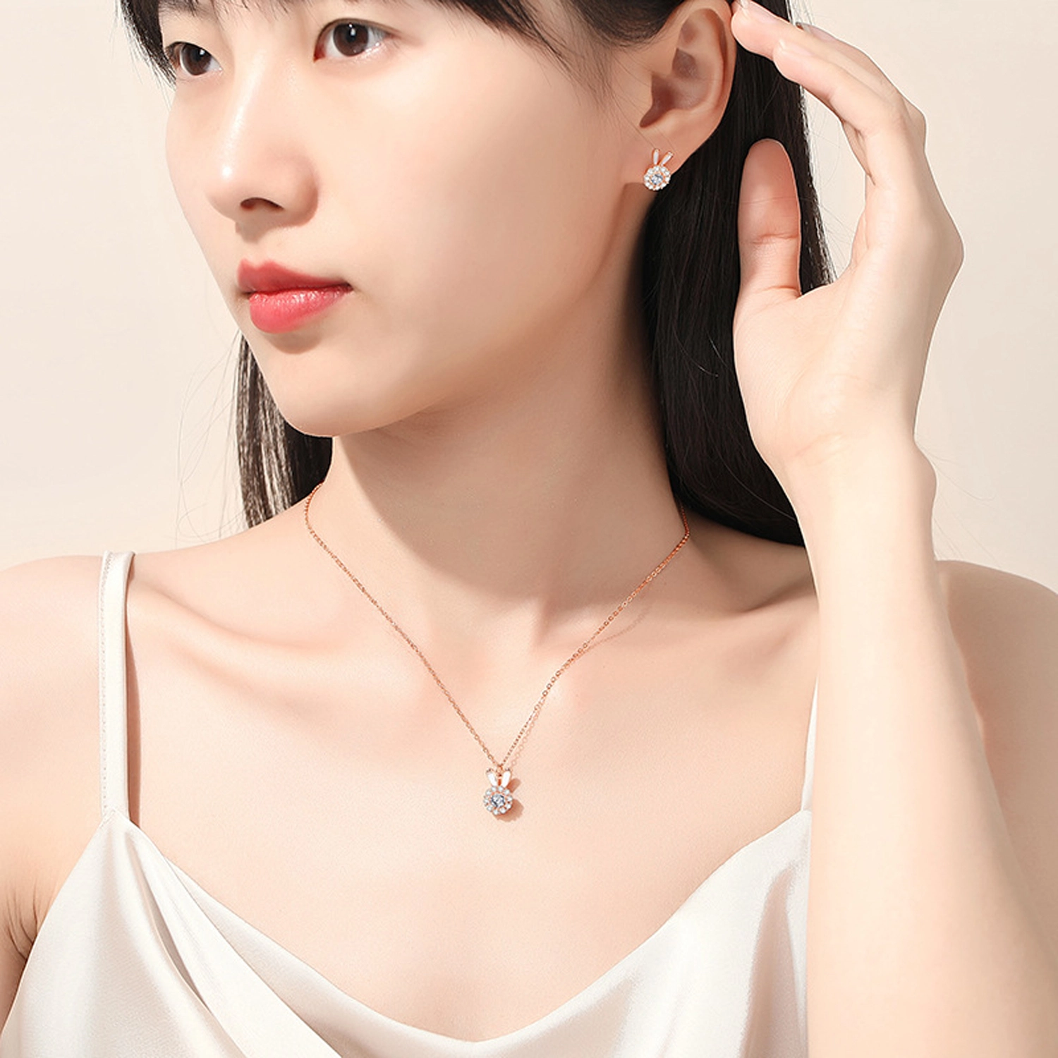 S925