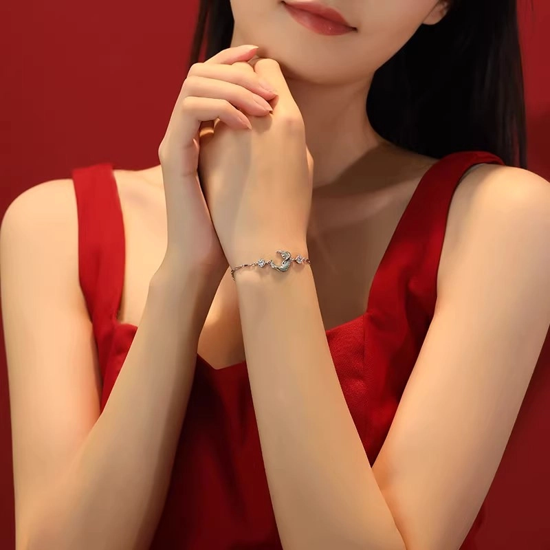 S925