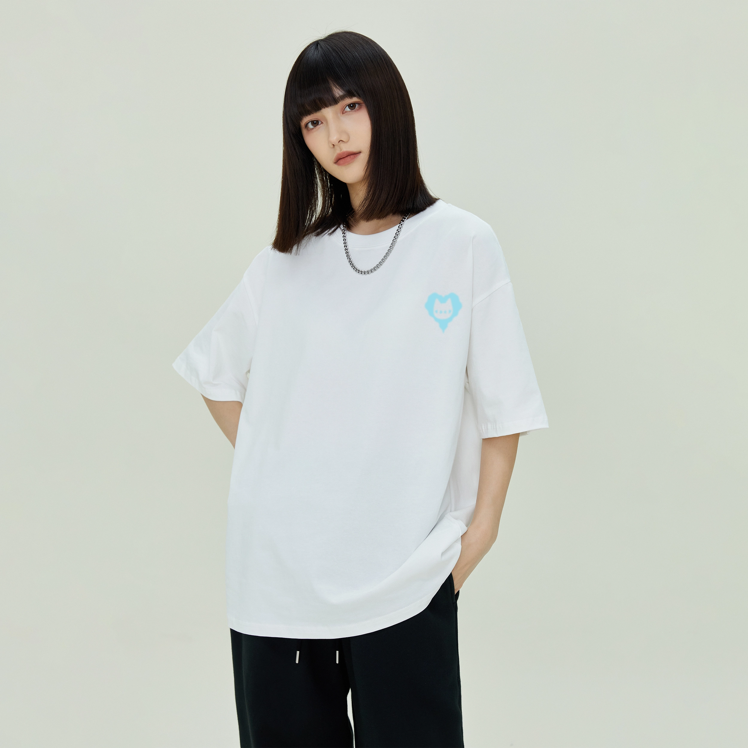 a02 LogoT