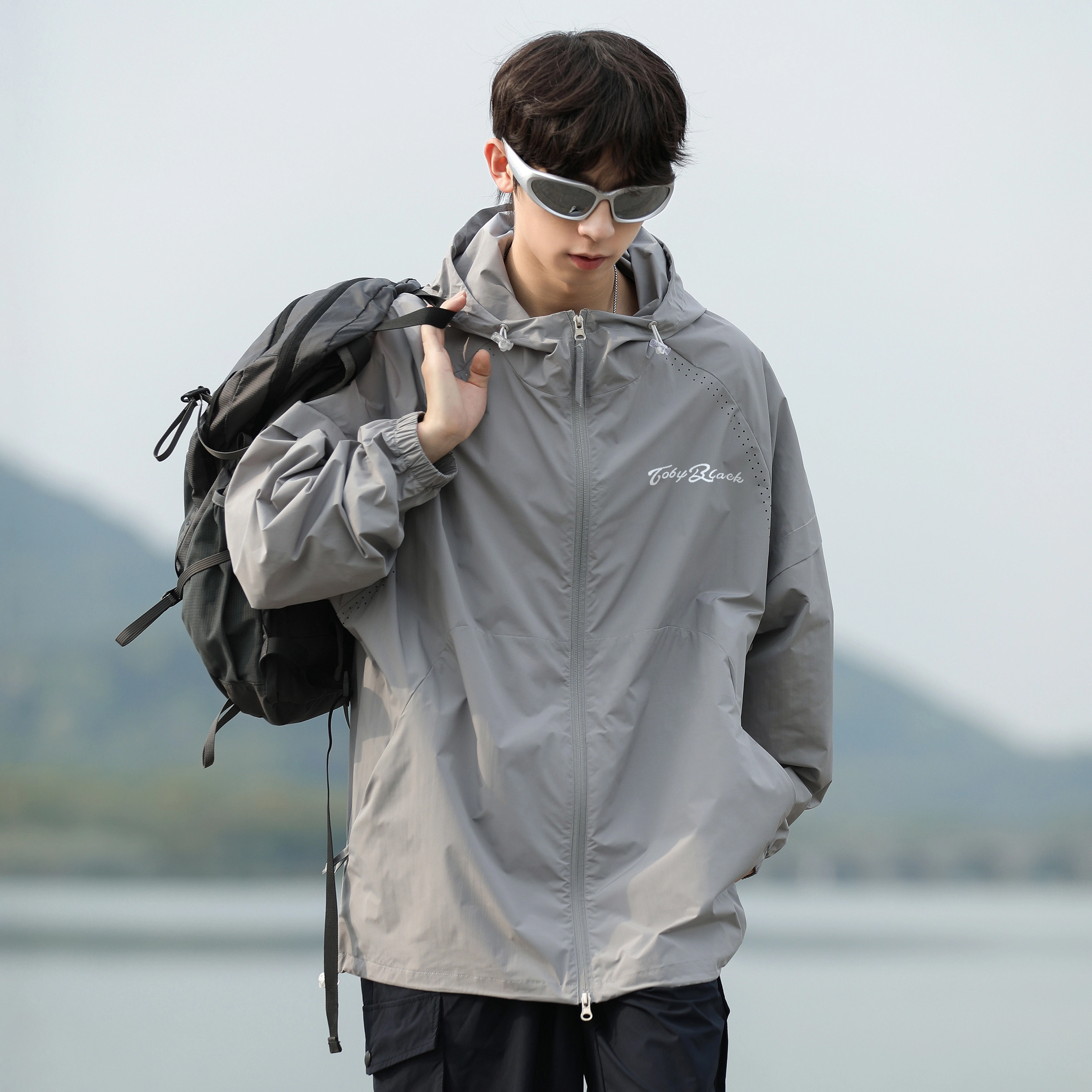 a02 UPF50+