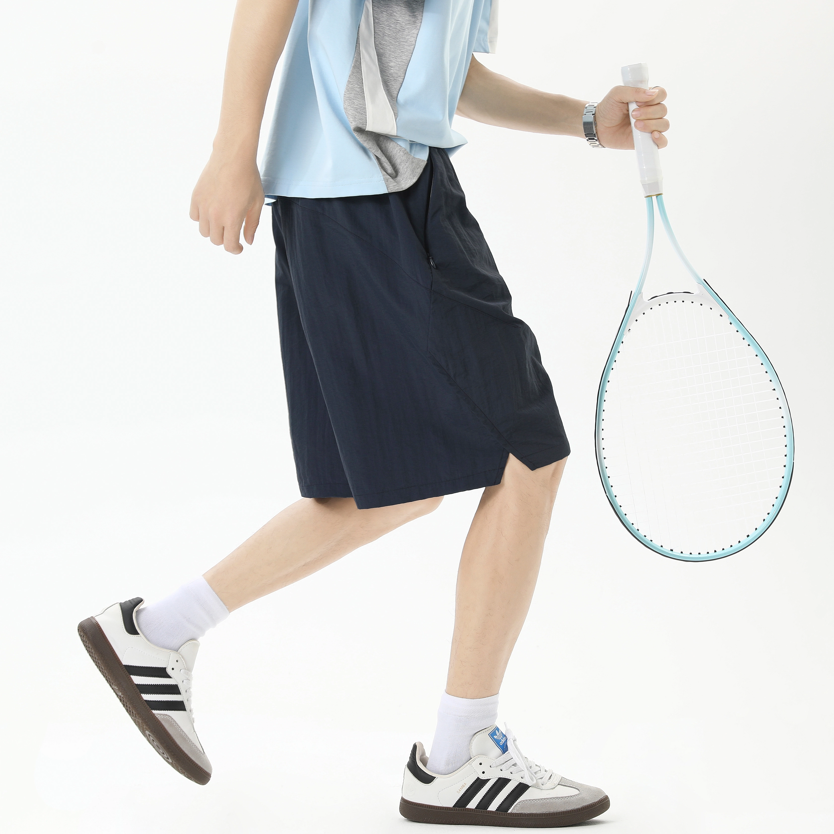 a02